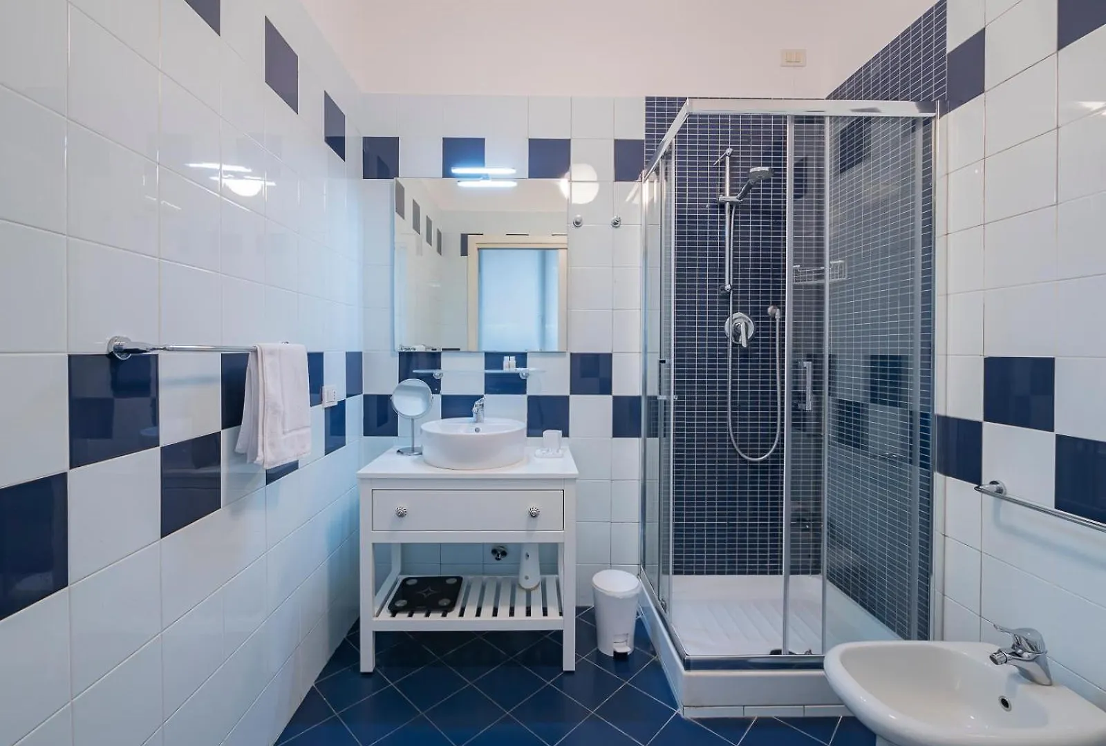 Youhosty - Via Savona 70 Milan Apartment